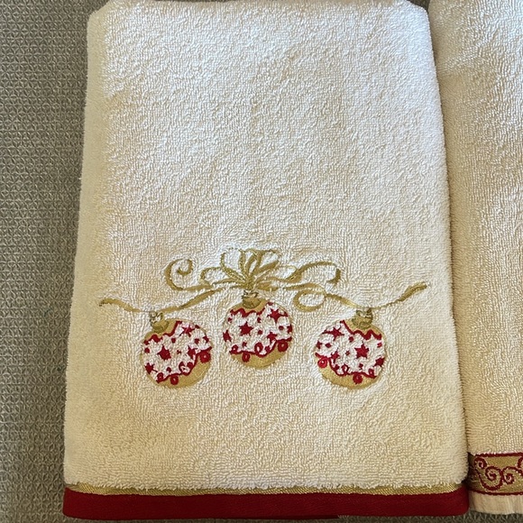 Bath Christmas Bath Towels Poshmark